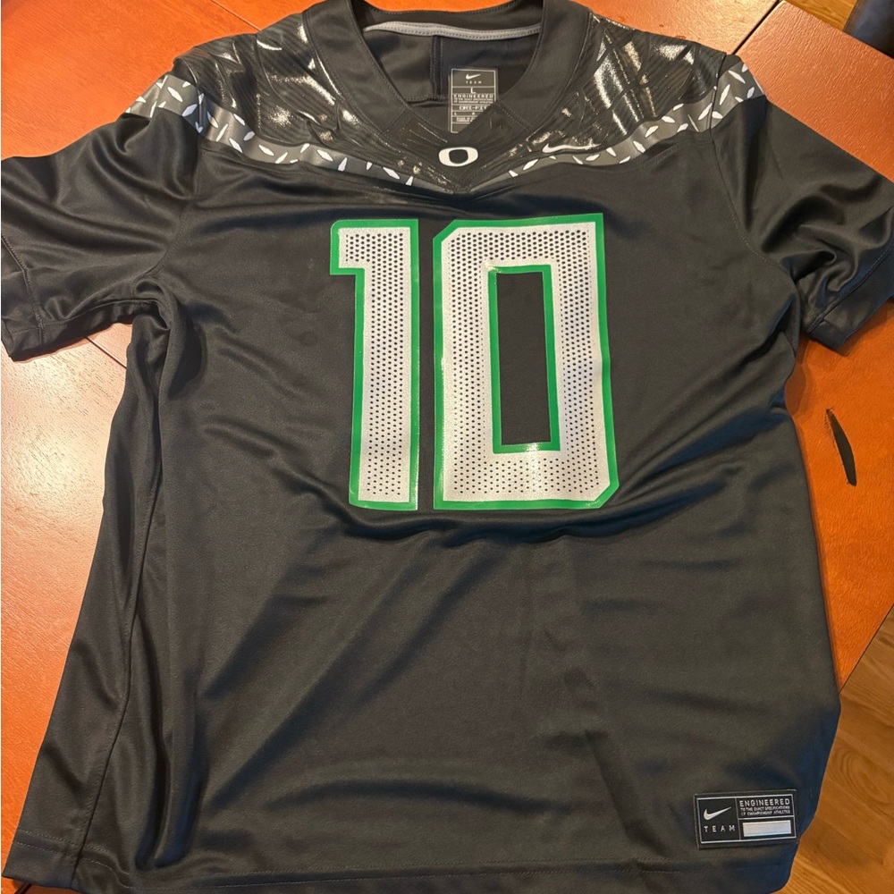 Oregon Ducks Herbert jersey